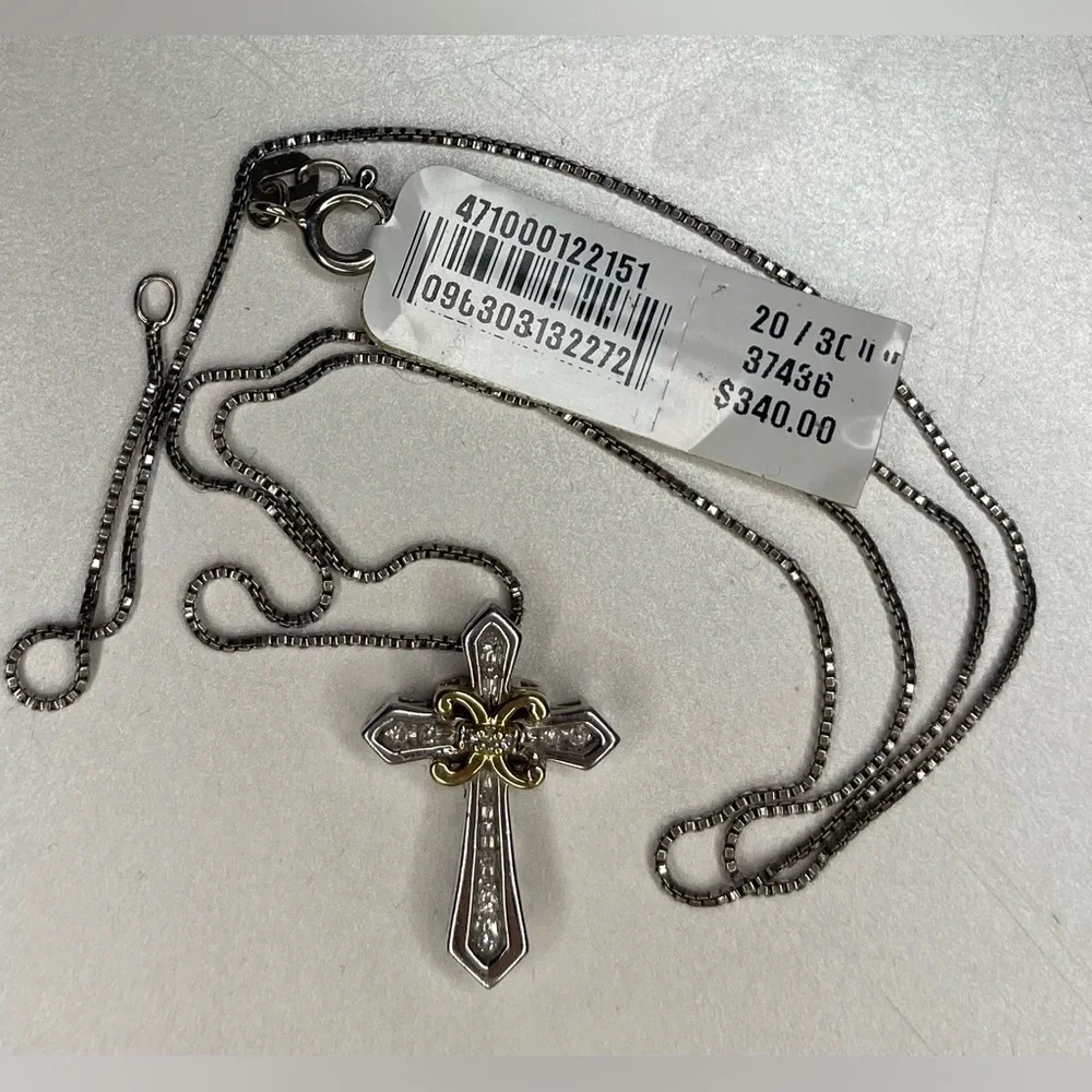 16 1/2 inch chain cross necklace… cross size comparison. - Picture 4 of 4
